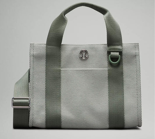 Lululemon Tote Sage w/Nano Belt bag