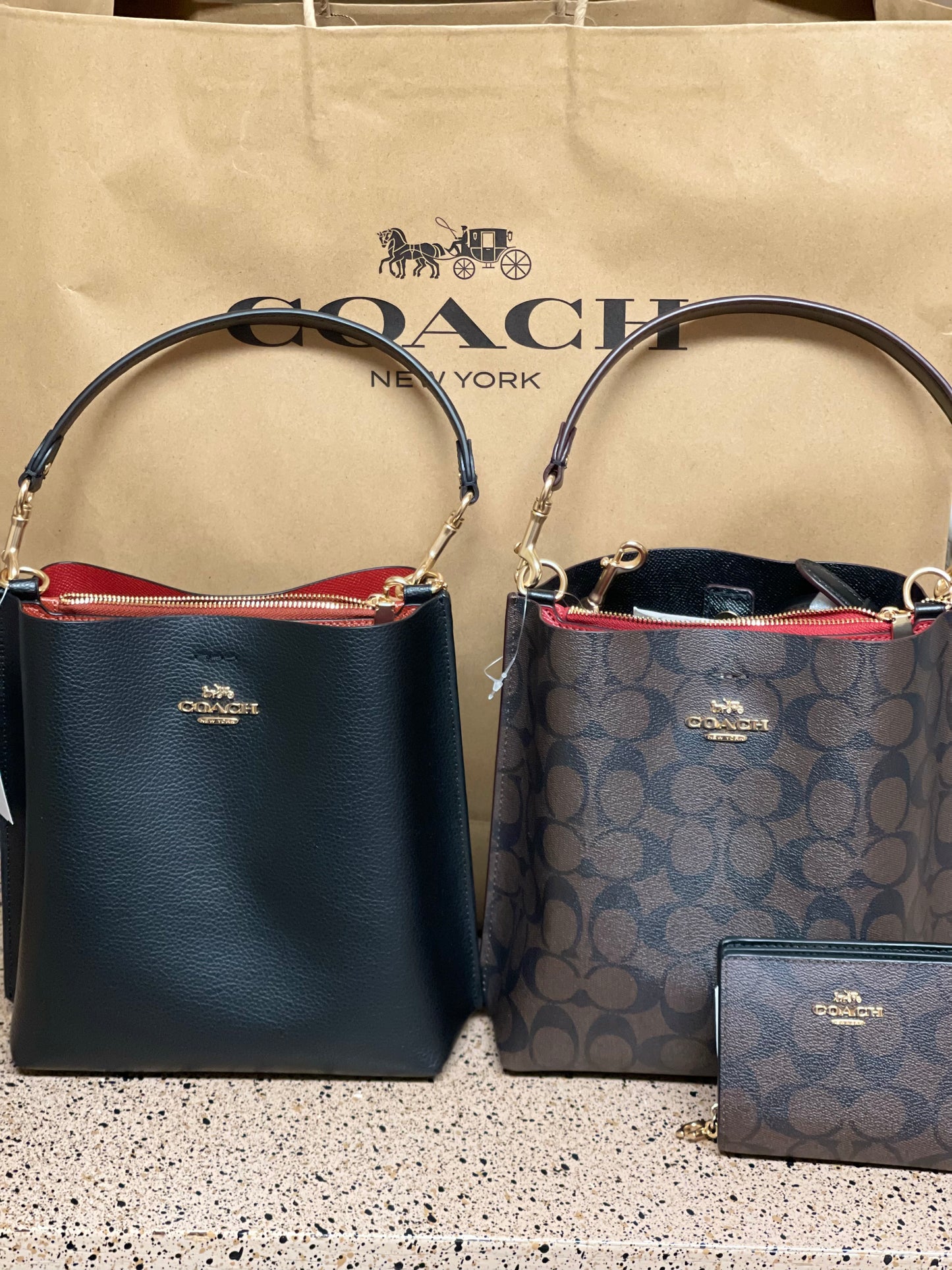 Coach Mollie Bucket Bag 22-Small/medium size